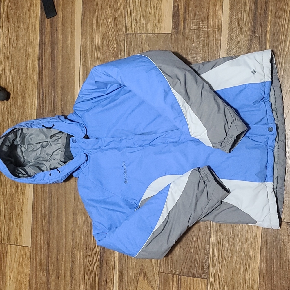 Columbia Women's Coat; Size Medium